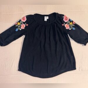 Old Navy, Embroidered-Sleeve Boho Blk Top for Girks. 
Size- Girls/ Med